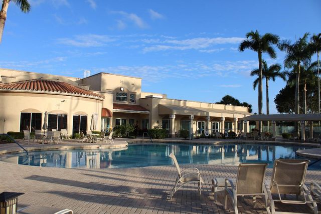 6414 Pebble Creek Way, Boynton Beach, FL 33437