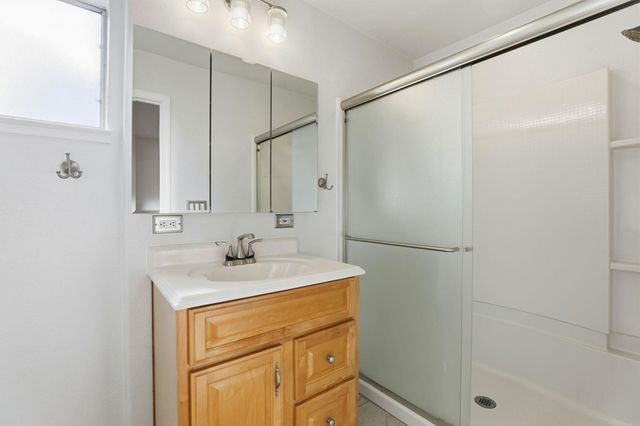 2060 2060 Broadmoor St, Livermore, CA 94551