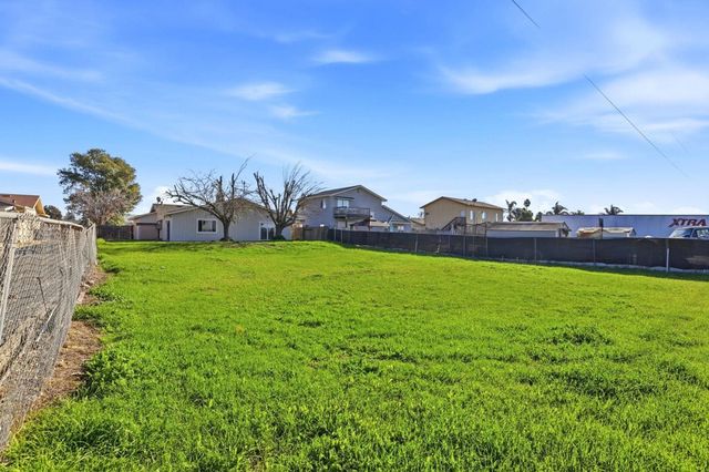 2060 2060 Broadmoor St, Livermore, CA 94551