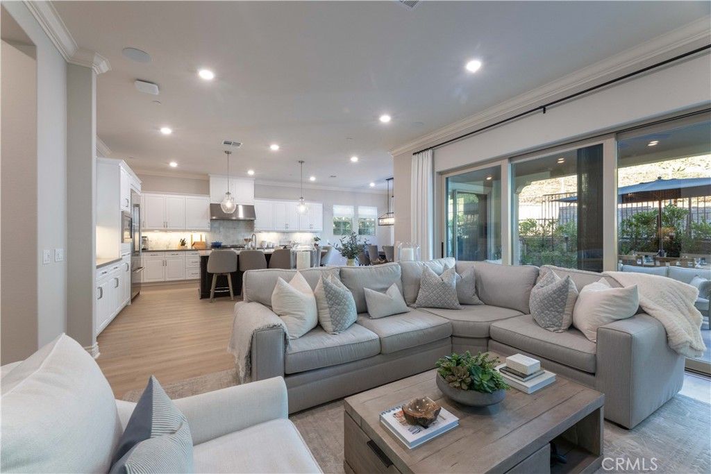 1809 Canyon Oaks Lane, Lake Forest, CA 92610 — exterior