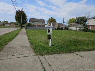 7801 Coleman Street, Dearborn, MI 48126