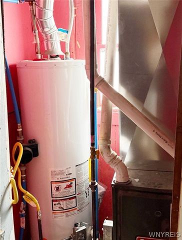 554 Perry Street, Buffalo, NY 14210