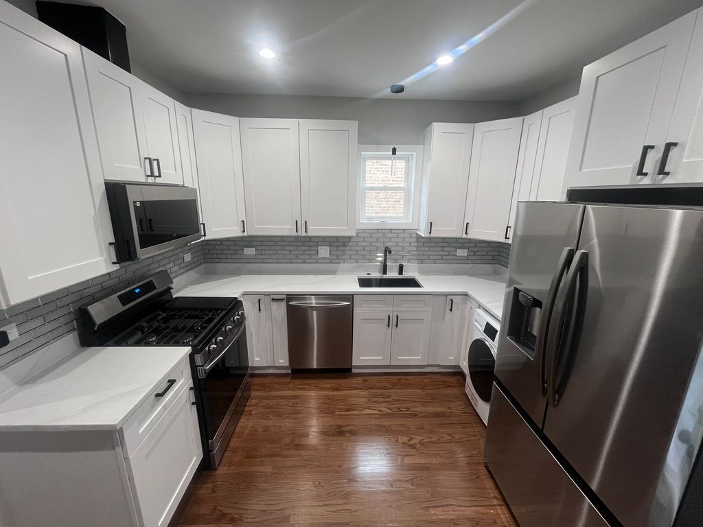 3230 N Keating Avenue, Chicago, IL 60641 — photo 3