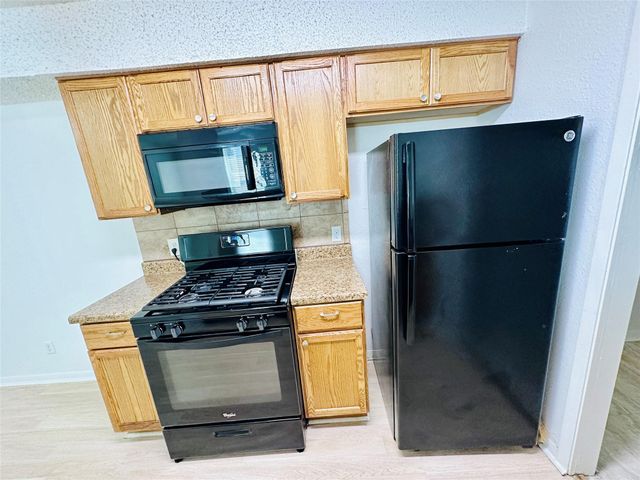 1314 Southport DR B, Austin, TX 78704