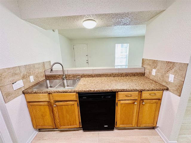 1314 Southport DR B, Austin, TX 78704