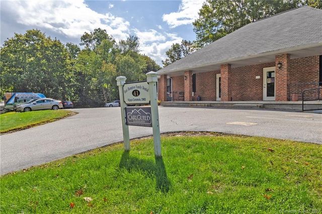41 West High Street, East Hampton, CT 06424