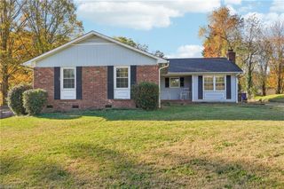 112 Lorelei Court, Winston-salem, NC 27103