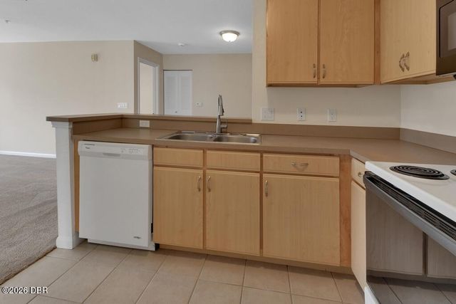 940 Village Trl Unit 4-207, Port Orange, FL 32127