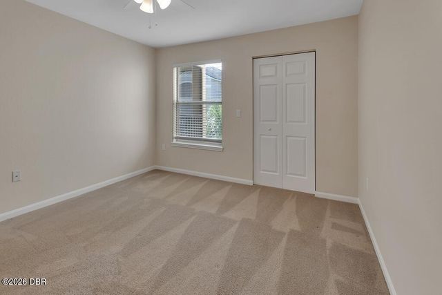 940 Village Trl Unit 4-207, Port Orange, FL 32127