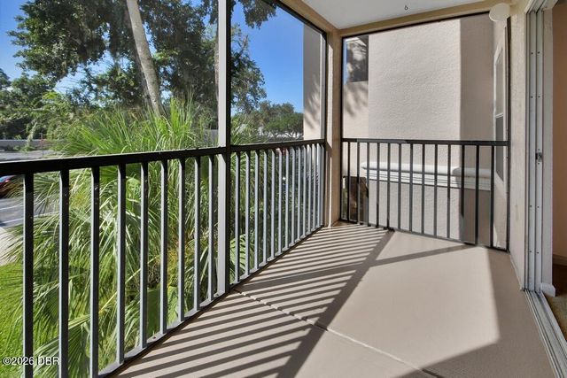 940 Village Trl Unit 4-207, Port Orange, FL 32127