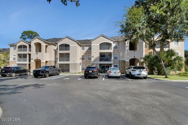 940 Village Trl Unit 4-207, Port Orange, FL 32127