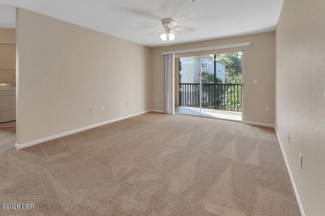 940 Village Trl Unit 4-207, Port Orange, FL 32127
