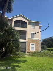 940 Village Trl Unit 4-207, Port Orange, FL 32127