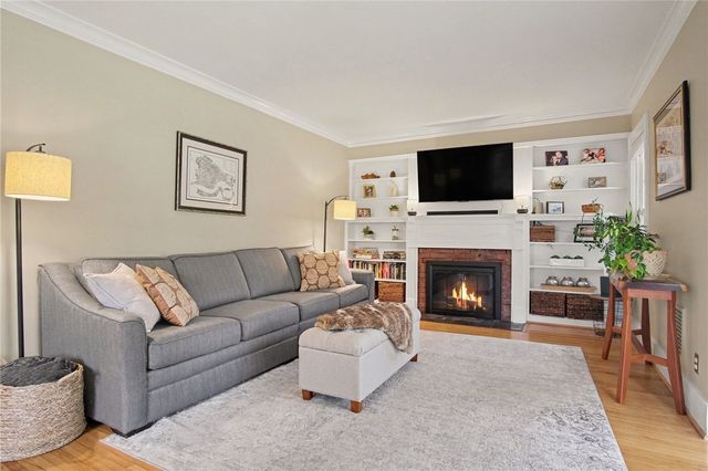 285 Thomas Avenue, Irondequoit, NY 14617