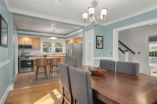 285 Thomas Avenue, Irondequoit, NY 14617