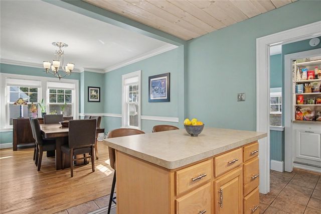 285 Thomas Avenue, Irondequoit, NY 14617
