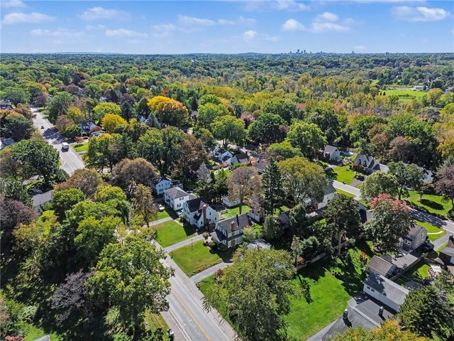 285 Thomas Avenue, Irondequoit, NY 14617
