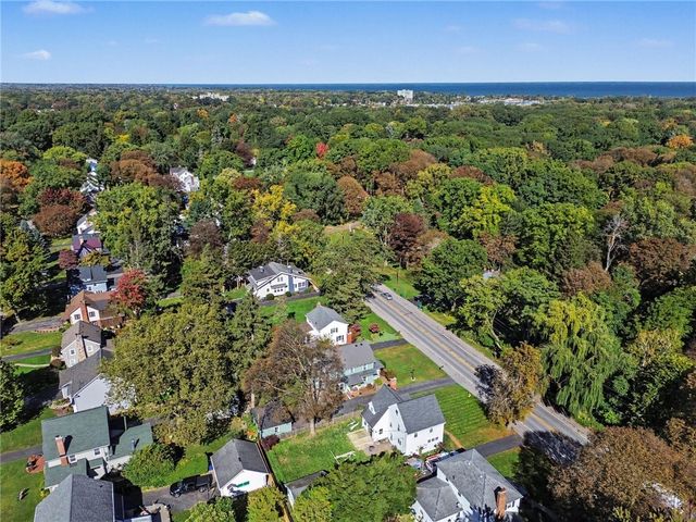 285 Thomas Avenue, Irondequoit, NY 14617