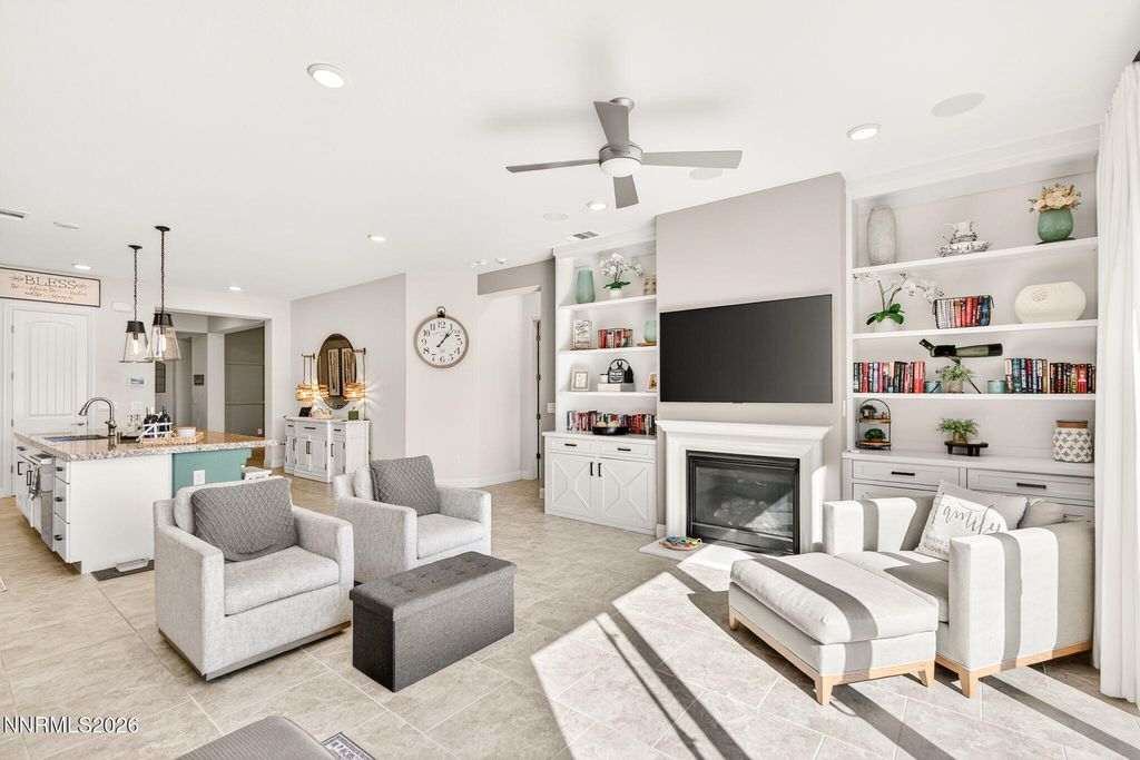 Image 17 of property listing at 8286 Fenhollow Drive, Verdi, NV 89439