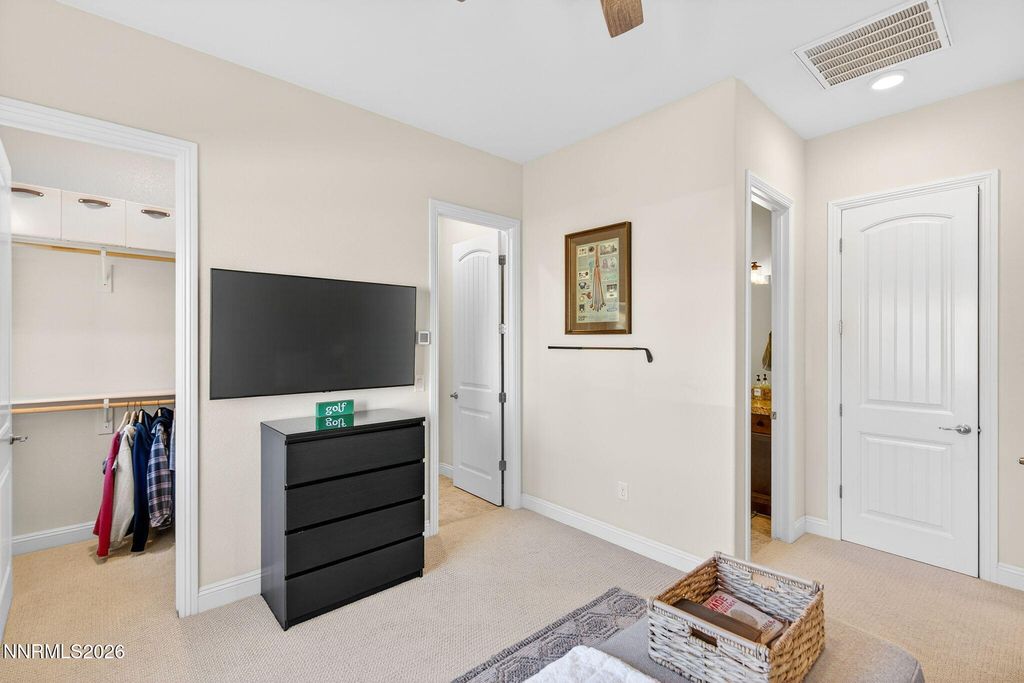 Image 32 of property listing at 8286 Fenhollow Drive, Verdi, NV 89439