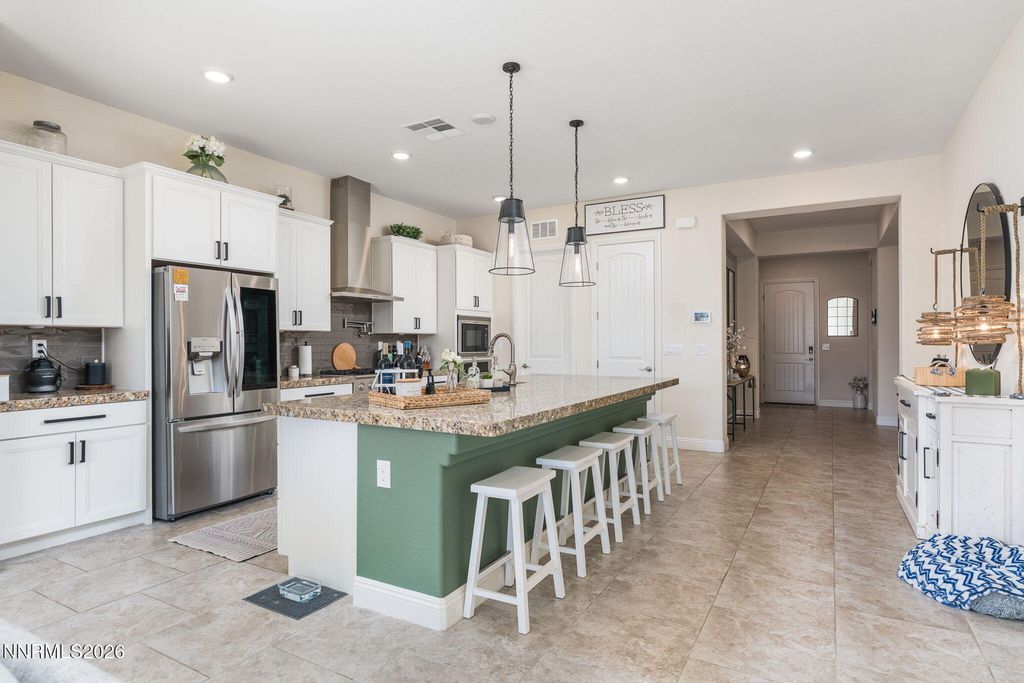 Image 9 of property listing at 8286 Fenhollow Drive, Verdi, NV 89439