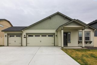 8218 Cassiar Drive, Pasco, WA 99301