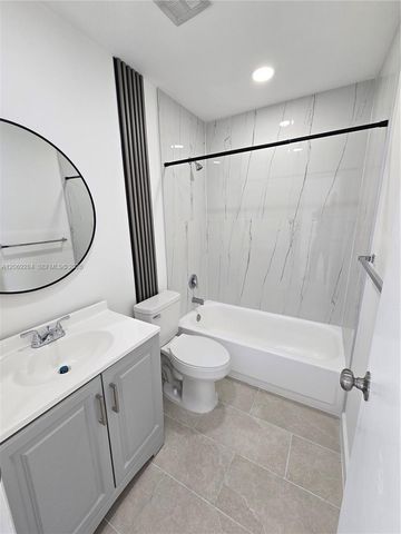 10375 N Kendall Drive J7, Miami, FL 33176