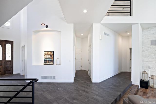 10008 Oak Tree Court, Lone Tree, CO 80124