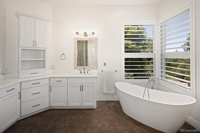 10008 Oak Tree Court, Lone Tree, CO 80124