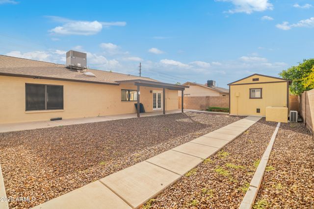 8316 W SWEETWATER Avenue, Peoria, AZ 85381