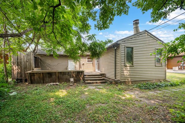 1194 Ruggles Street, Roseville, MN 55113