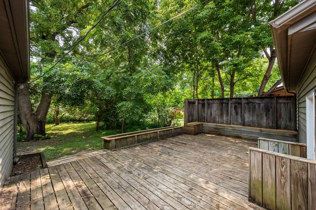1194 Ruggles Street, Roseville, MN 55113