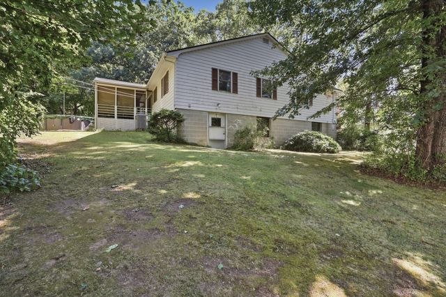 5 Donna Lane, Dudley, MA 01571