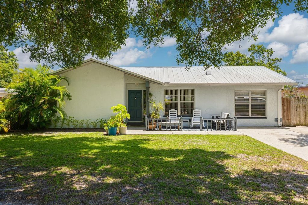 2153 CATALINA DRIVE N, Clearwater, FL 33763