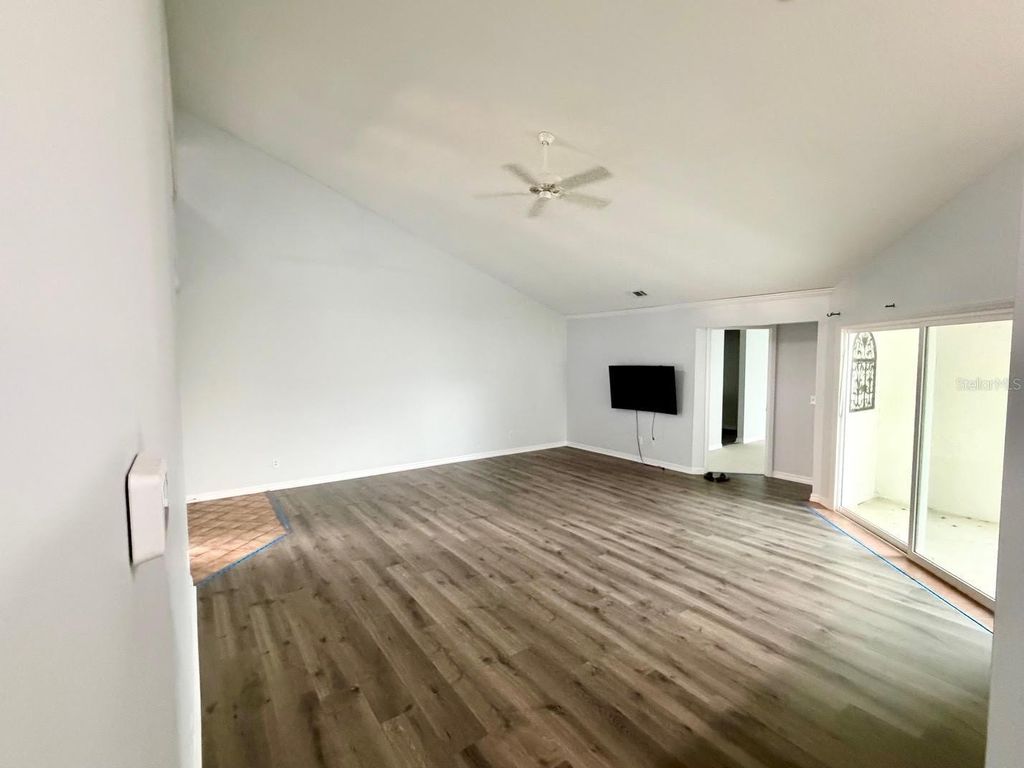 Image 41 of property listing at 2899 AUTUMN GREEN DRIVE, Orlando, FL 32822