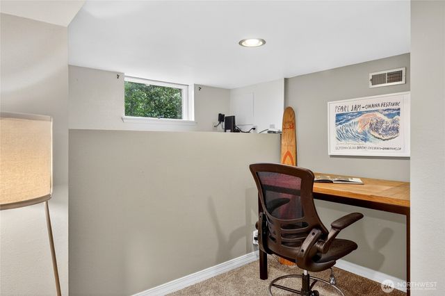 7720 Meridian Avenue N, Seattle, WA 98103