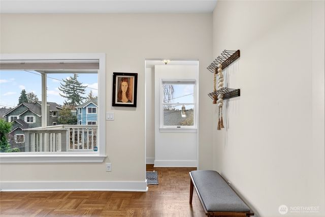 7720 Meridian Avenue N, Seattle, WA 98103