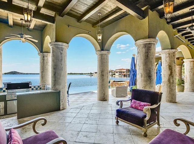 82 Applehead Island DR, Horseshoe Bay, TX 78657