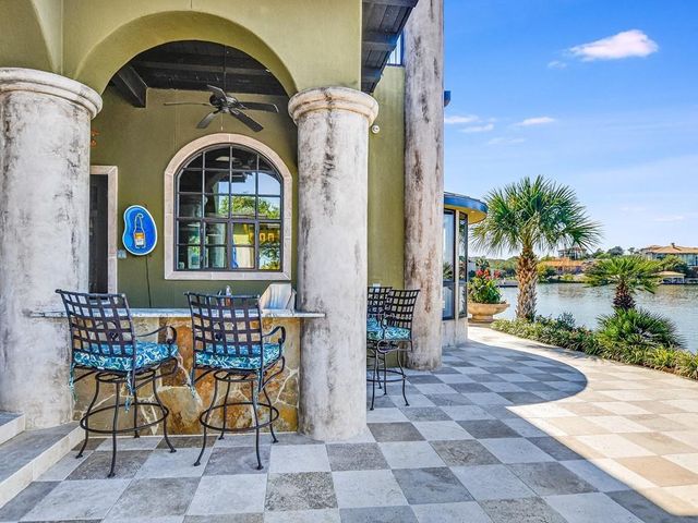 82 Applehead Island DR, Horseshoe Bay, TX 78657