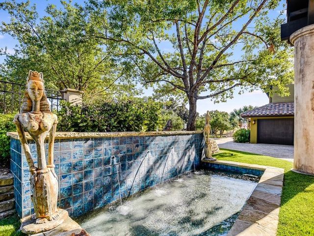 82 Applehead Island DR, Horseshoe Bay, TX 78657