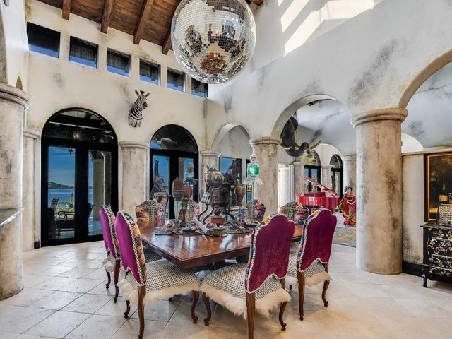 82 Applehead Island DR, Horseshoe Bay, TX 78657