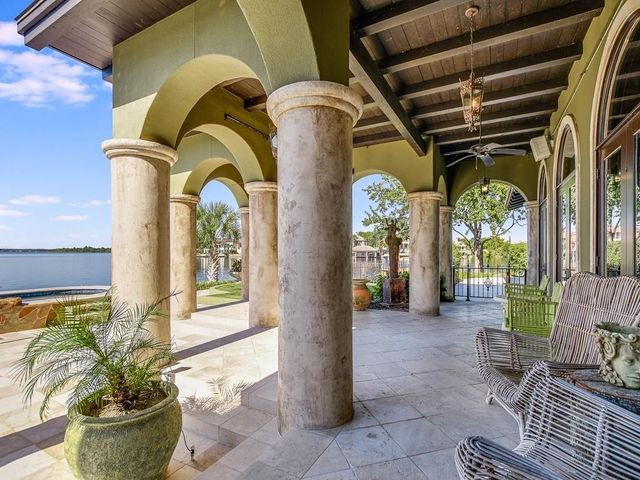 82 Applehead Island DR, Horseshoe Bay, TX 78657