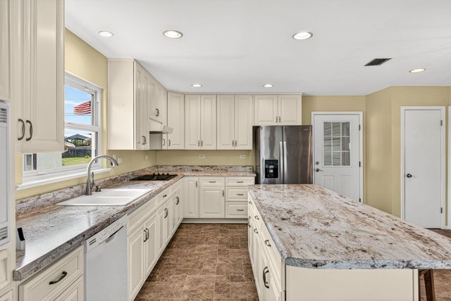 2501 Rollins Avenue, Panama City, FL 32405