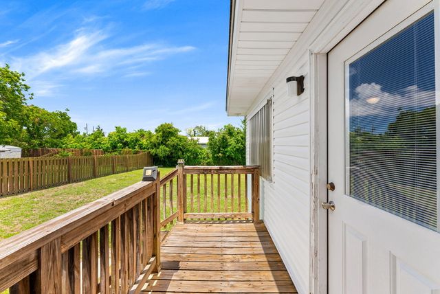 2501 Rollins Avenue, Panama City, FL 32405