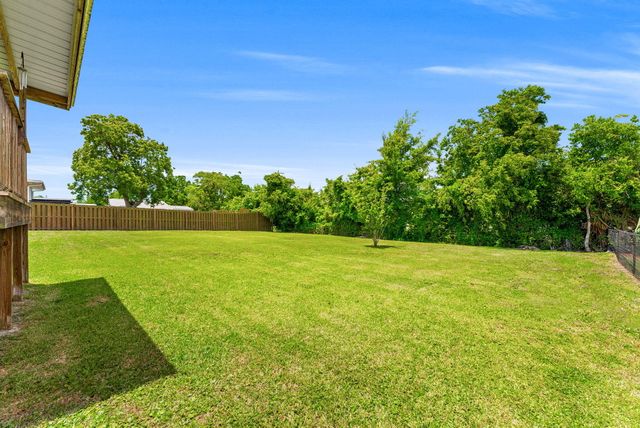 2501 Rollins Avenue, Panama City, FL 32405