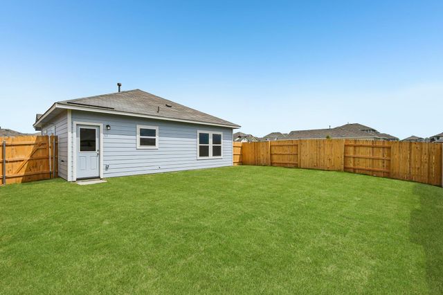 251 Haywood MNR, Maxwell, TX 78656