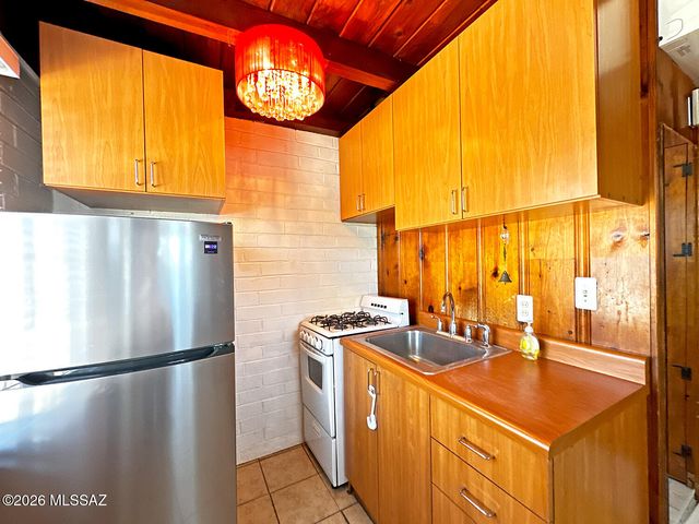 3019 E 21st Street, Tucson, AZ 85716