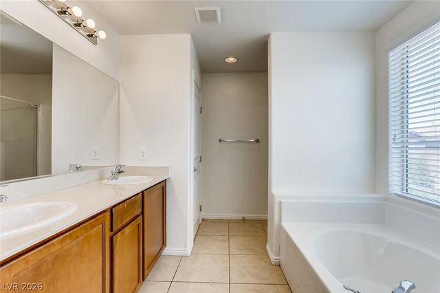 6828 Majestic Palm Drive, Las Vegas, NV 89122