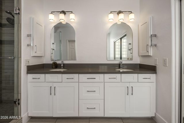 3208 E ORANGE Drive, Phoenix, AZ 85018