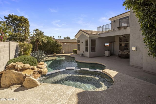 3208 E ORANGE Drive, Phoenix, AZ 85018